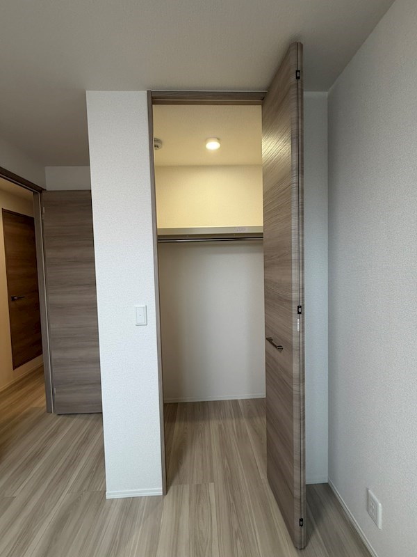 収納　（参考写真）同じ間取の別のお部屋です
