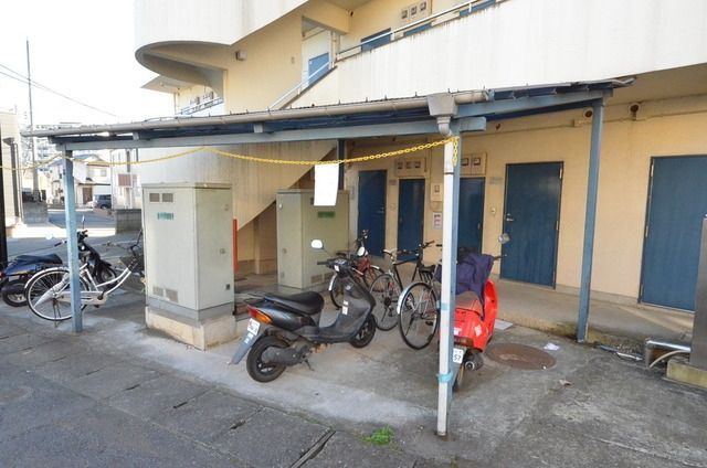 その他共有部分　☆屋根付き駐輪場♪☆