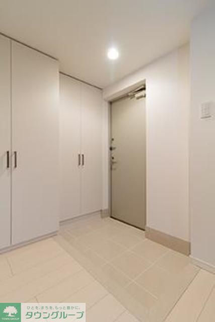 玄関　※写真は同タイプ住戸です。