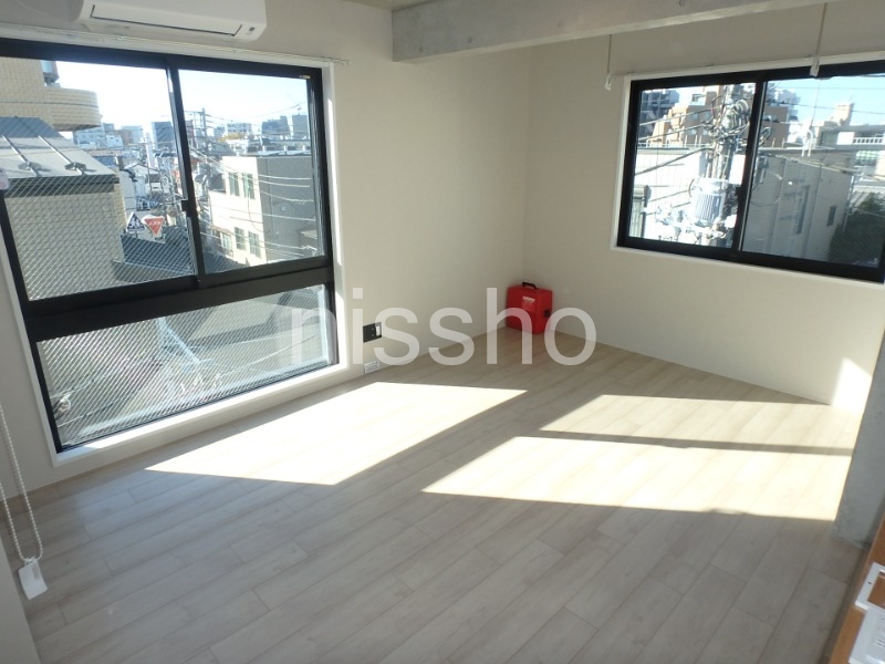 居室・リビング　明るく開放感のある12.1帖LDK♪