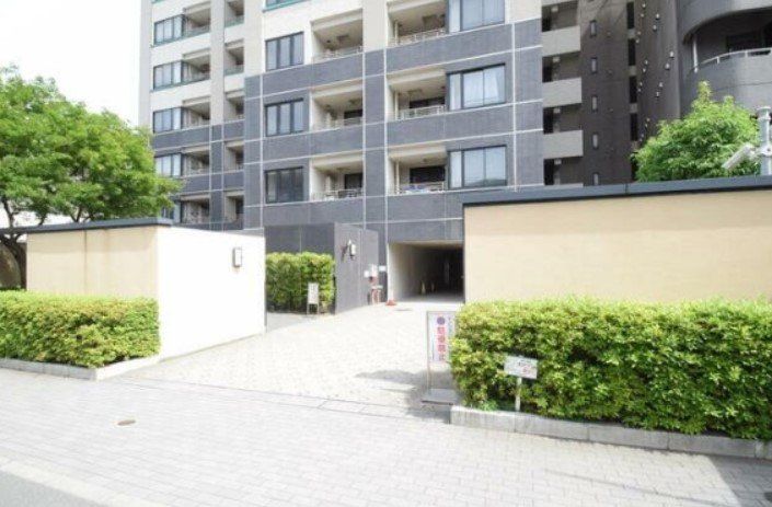 エントランス　外観