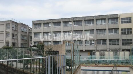 中学校　堺市立中百舌鳥中学校（中学校）まで482m