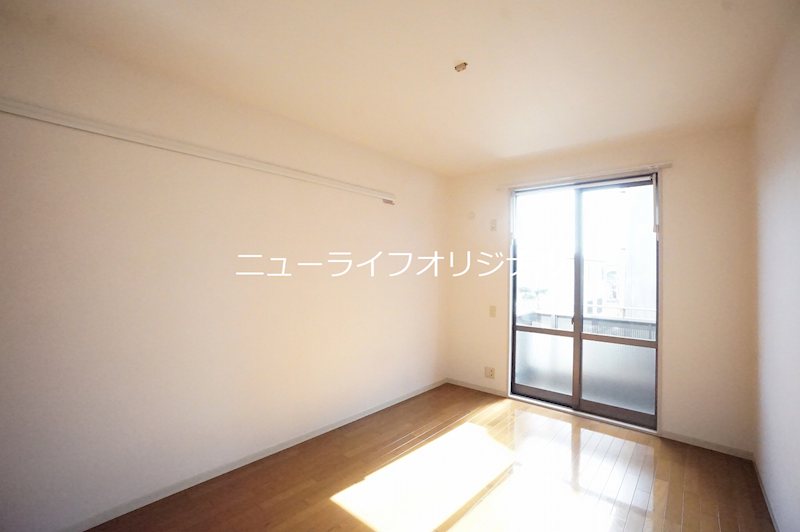 その他部屋・スペース　ウォークインクローゼットのある南側洋室