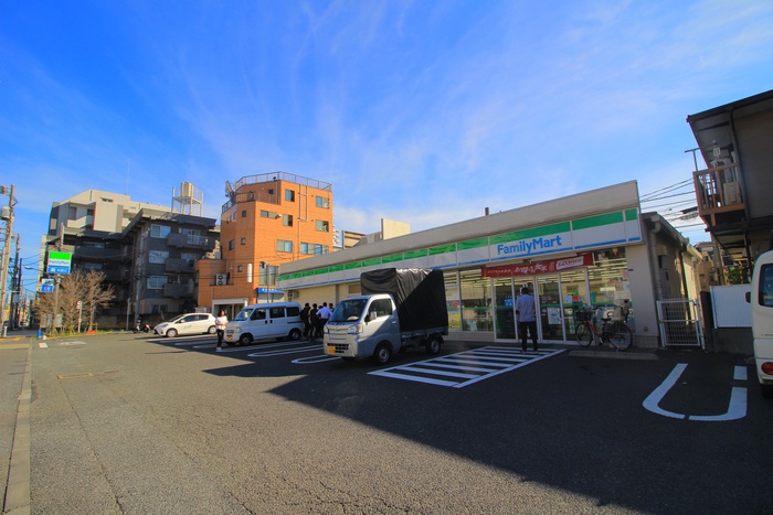 コンビニ　ファミリーマート上板橋3丁目店（コンビニ）まで45m