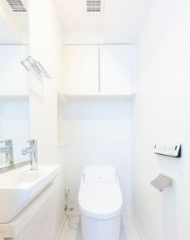 トイレ　参考写真