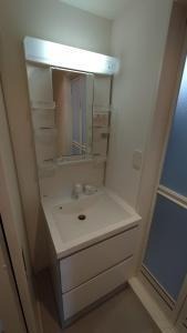 洗面設備　朝の支度にいかがでしょうか。