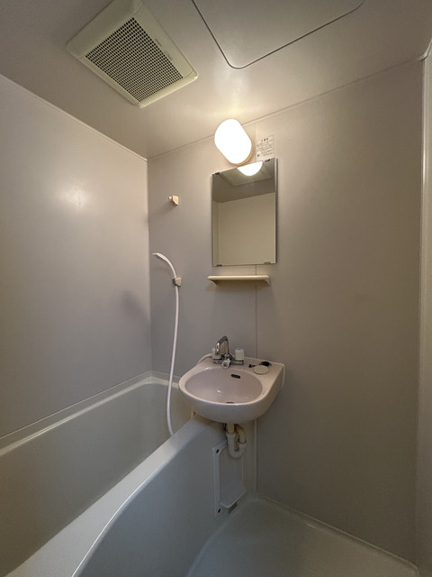 バス・シャワールーム　毎日の疲れはこちらでリフレッシュ♪