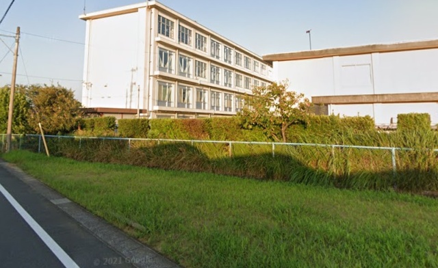 中学校　浜松市立神久呂中学校（中学校）まで2469m