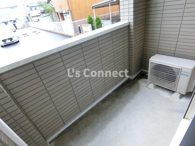 バルコニー　晴れた日には洗濯物もたくさん干せます。