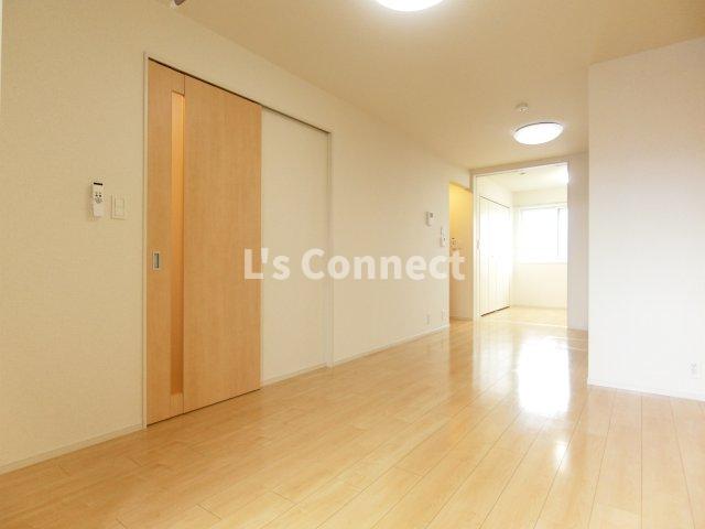 その他部屋・スペース　１０帖のＬＤＫ。