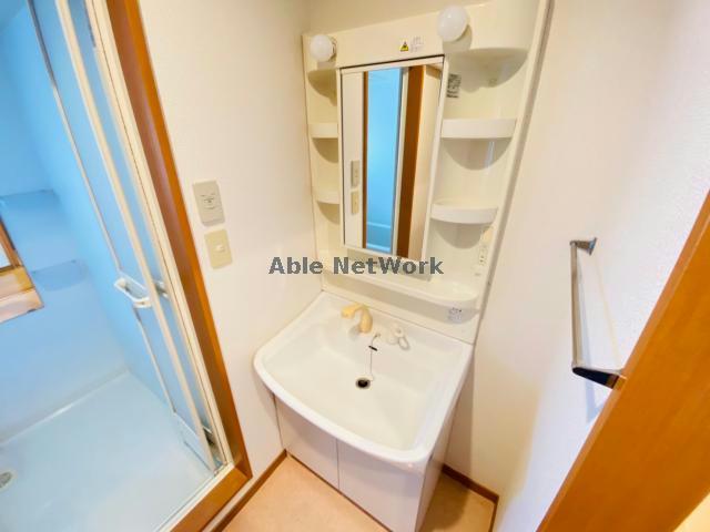 洗面設備　同型