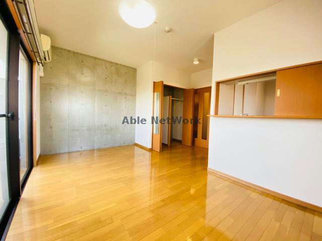 居室・リビング　同型