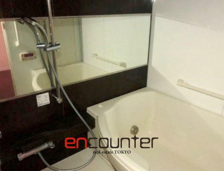 バス・シャワールーム　※同マンション別室参考写真