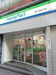 コンビニ　ファミリーマート 幡ヶ谷駅北口店（コンビニ）まで184m