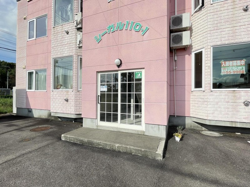 エントランス　エントランス