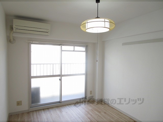 居室・リビング　洋室