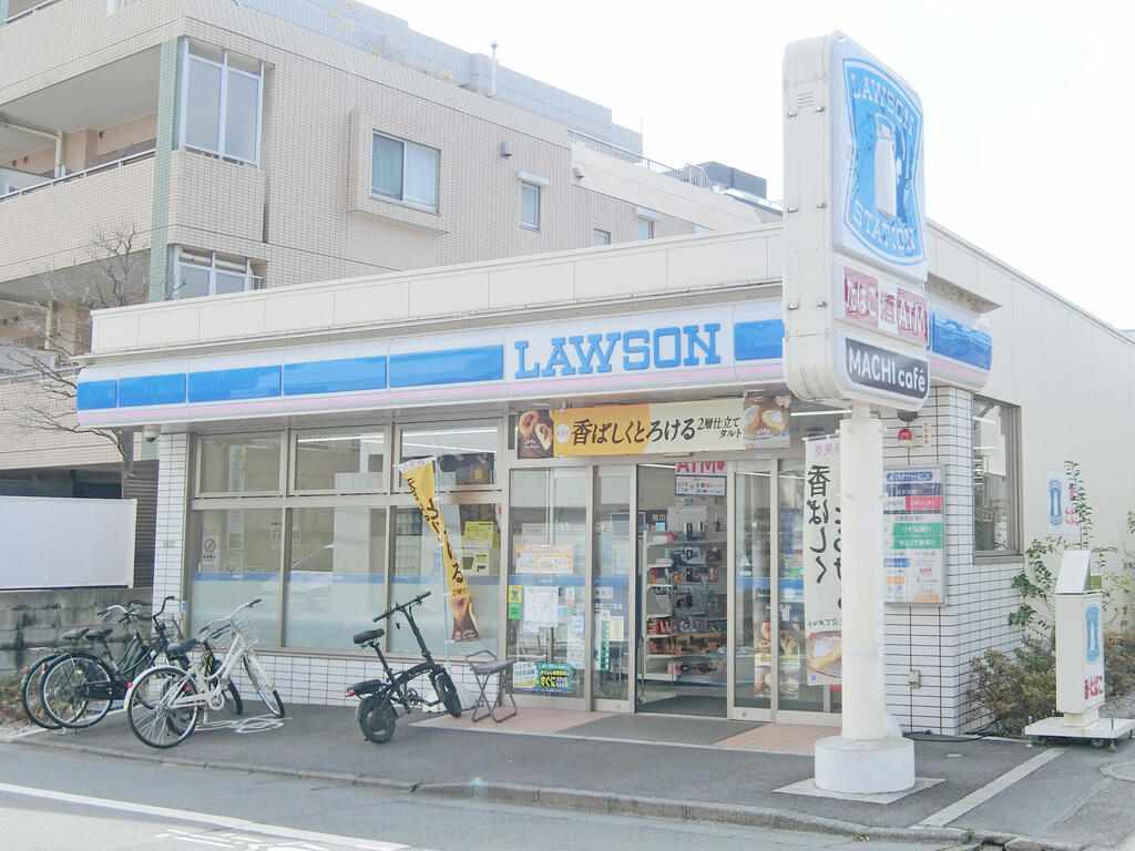 コンビニ　ローソン世田谷桜新町二丁目店（コンビニ）まで400m