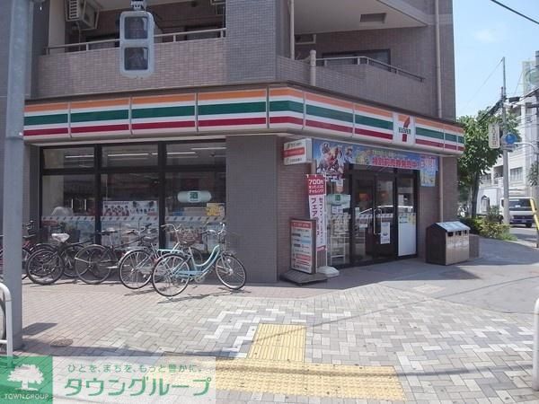 コンビニ　セブンイレブン（コンビニ）まで240m