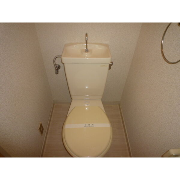 トイレ　コンパクトで使いやすいトイレです♪