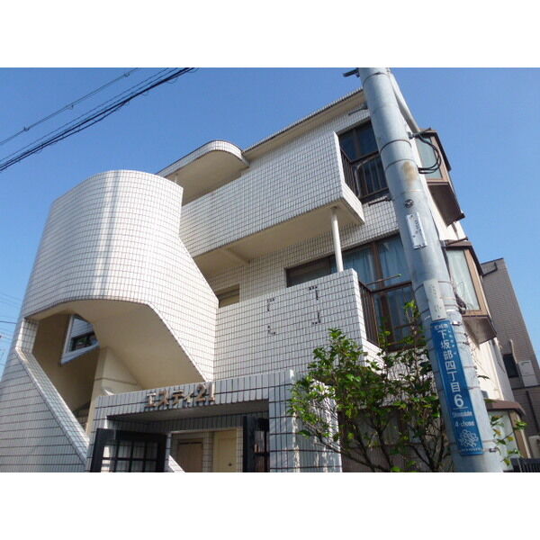 建物外観　駐輪場あります☆