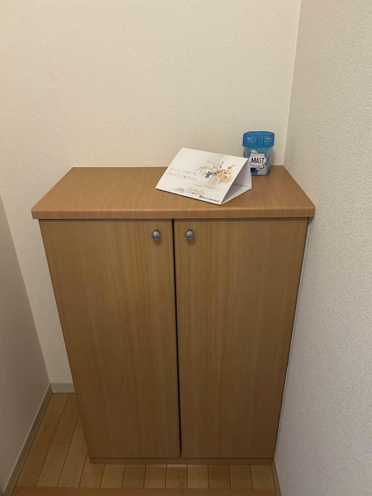 玄関　別部屋写真です