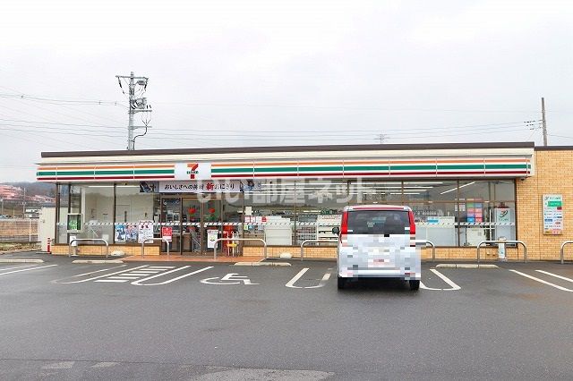 コンビニ　セブンイレブン美里中里店（コンビニ）まで1393m