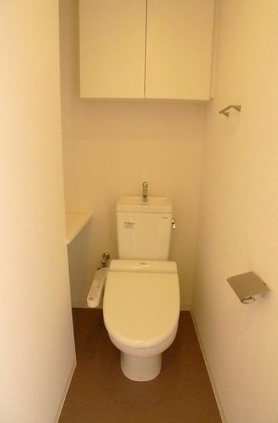 トイレ　別号室参考写真