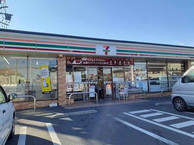 コンビニ　セブンイレブン駒生運動公園前店（コンビニ）まで290m