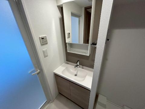 洗面設備　洗髪洗面化粧台