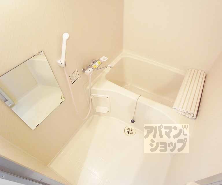 バス・シャワールーム　バスルーム