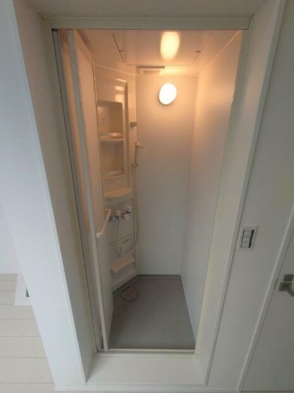 バス・シャワールーム　※別部屋参考写真