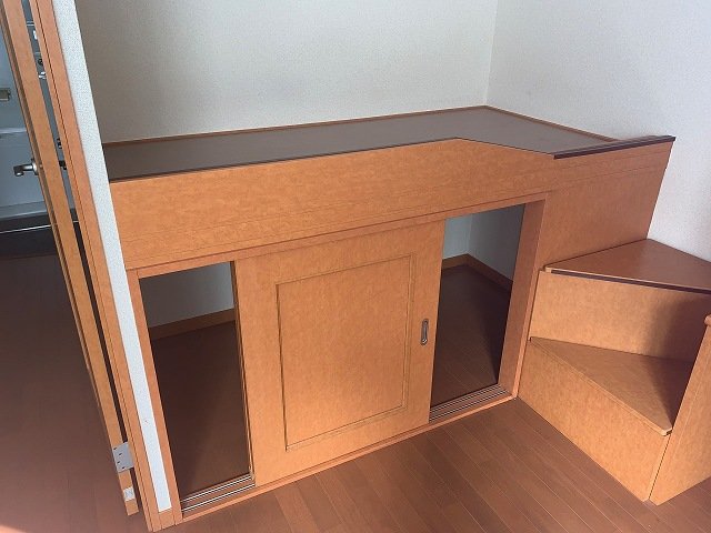 その他　ベッドで