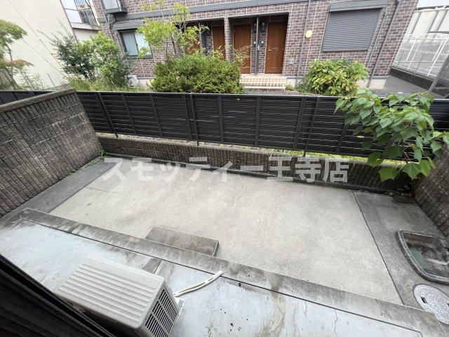 庭　簡単な家庭菜園も楽しめるお庭です