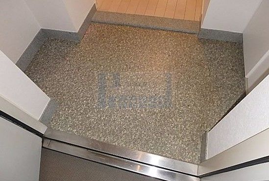 玄関　※別部屋参考写真※現況優先です