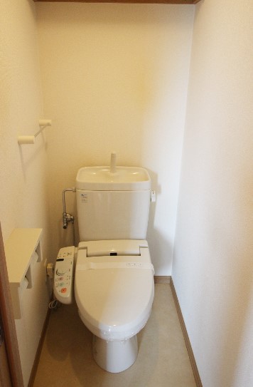 マルタマンションBのトイレ写真
