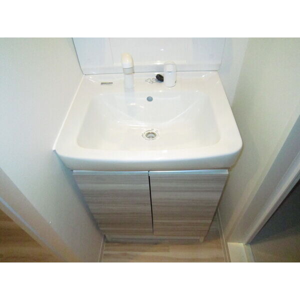 洗面設備　シャンドレ