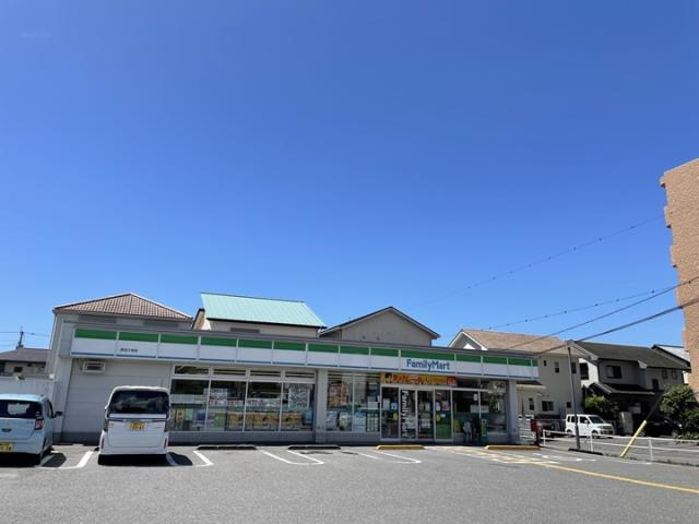コンビニ　ファミリーマート高知介良店（コンビニ）まで510m