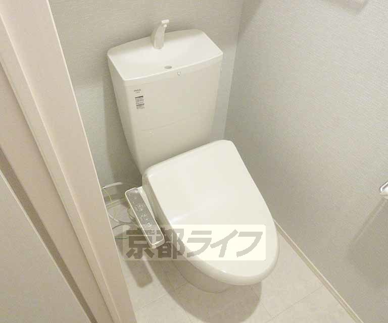 トイレ　ウォシュレットつきです！