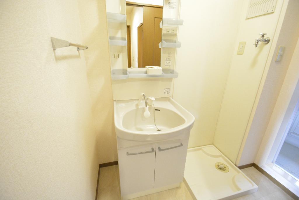 洗面設備　洗髪洗面化粧台