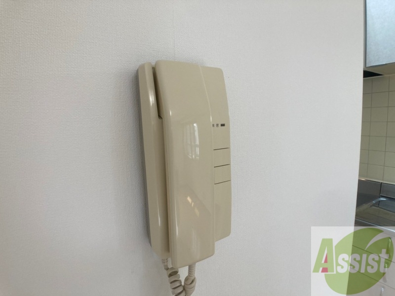 セキュリティ　インターホンは通話ができるので急な訪問があっても安心です。