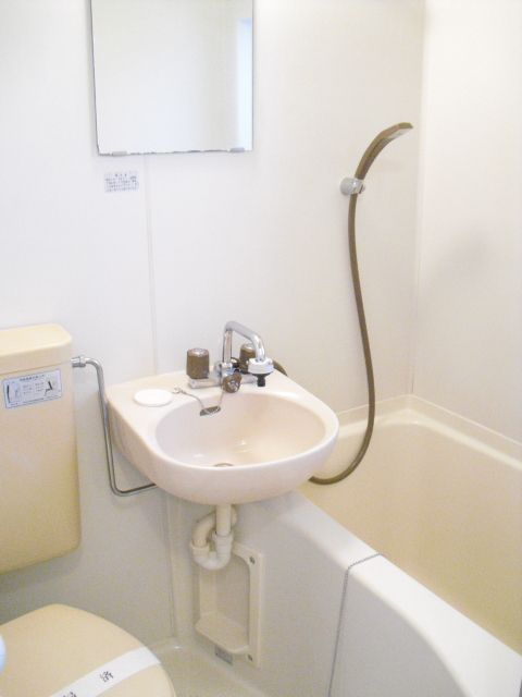 バス・シャワールーム　バスルーム