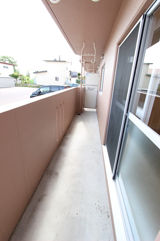 バルコニー　103参照