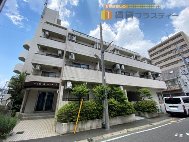 建物外観　落ち着いたデザインが少し大人になった貴方にぴったり。