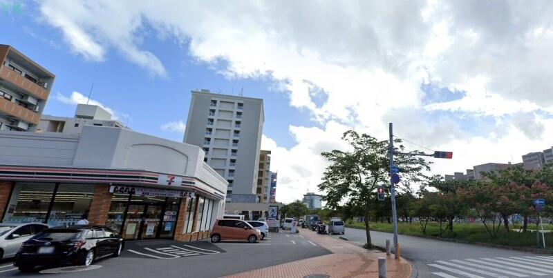 コンビニ　セブンイレブン那覇新都心公園前店（コンビニ）まで313m