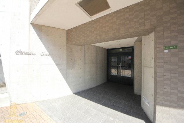 エントランス　マインズ・コム南森町