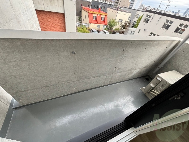 バルコニー　バルコニーが付いていますので一息ついてみてはいかがですか。