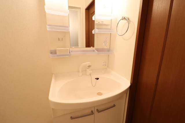 洗面設備　洗髪洗面化粧台