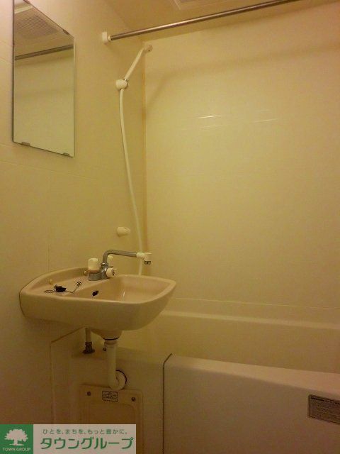 バス・シャワールーム　浴室換気乾燥機能付き