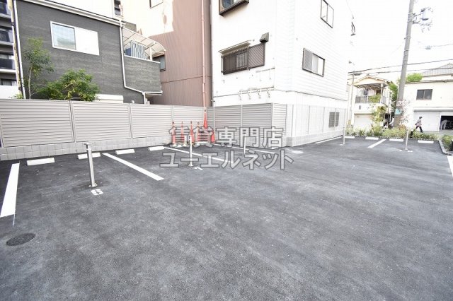 駐車場　敷地内駐車場