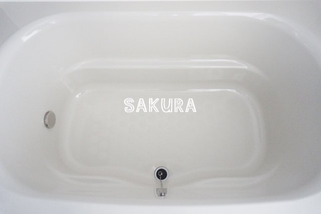 バス・シャワールーム　嬉しい追い焚き・浴室乾燥機付きです♪※同仕様